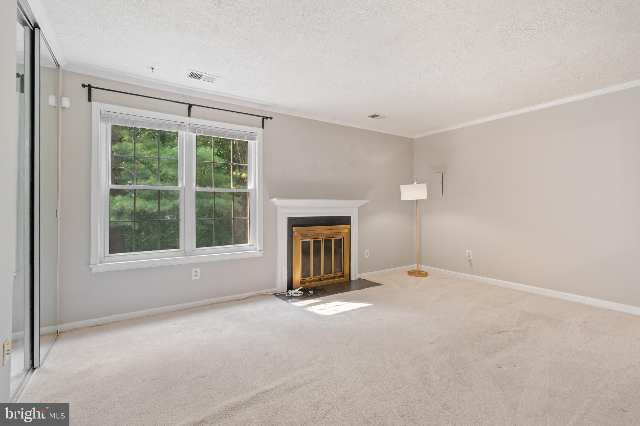 WOODWALK - Residential Lease