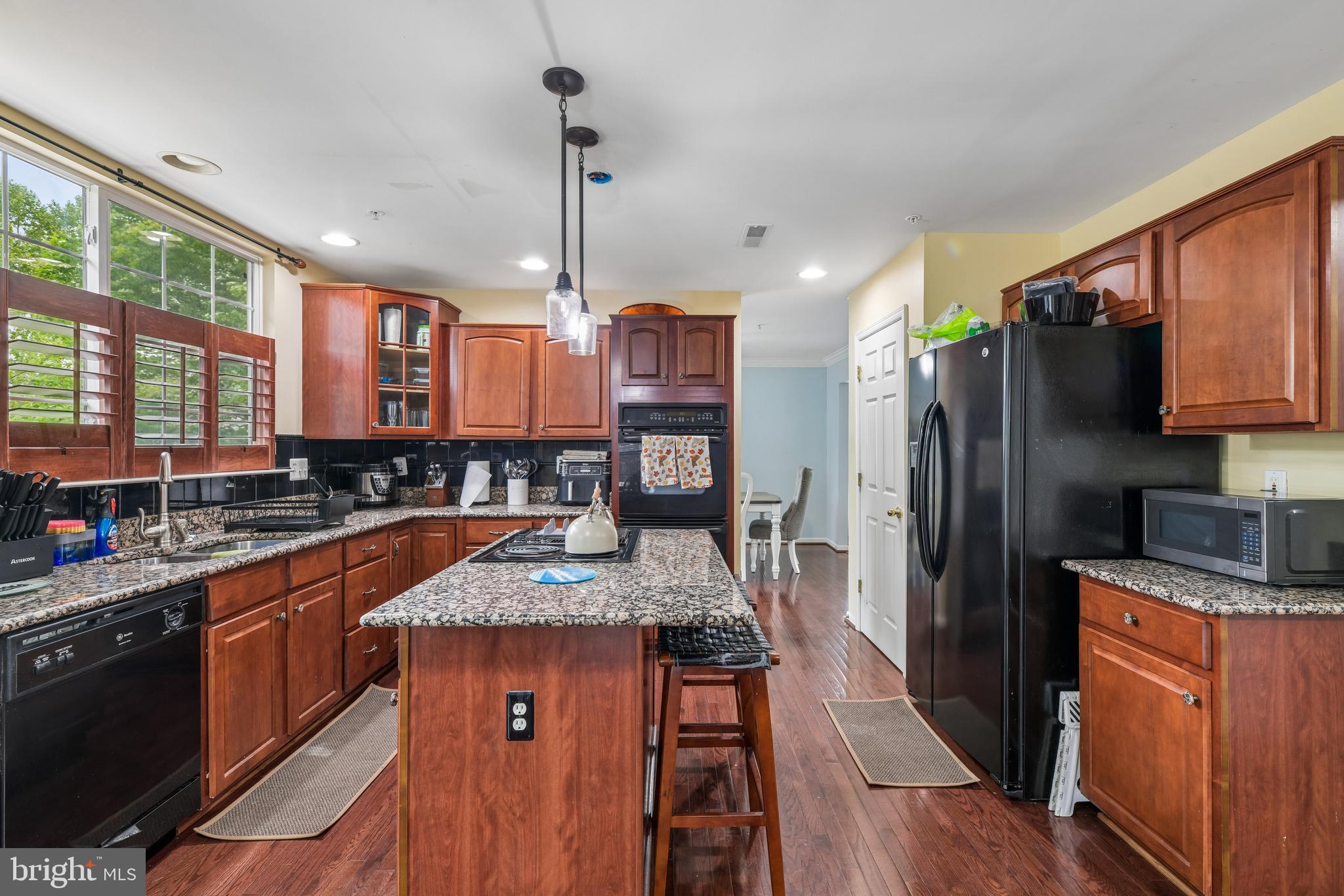 COVINGTON - Residential