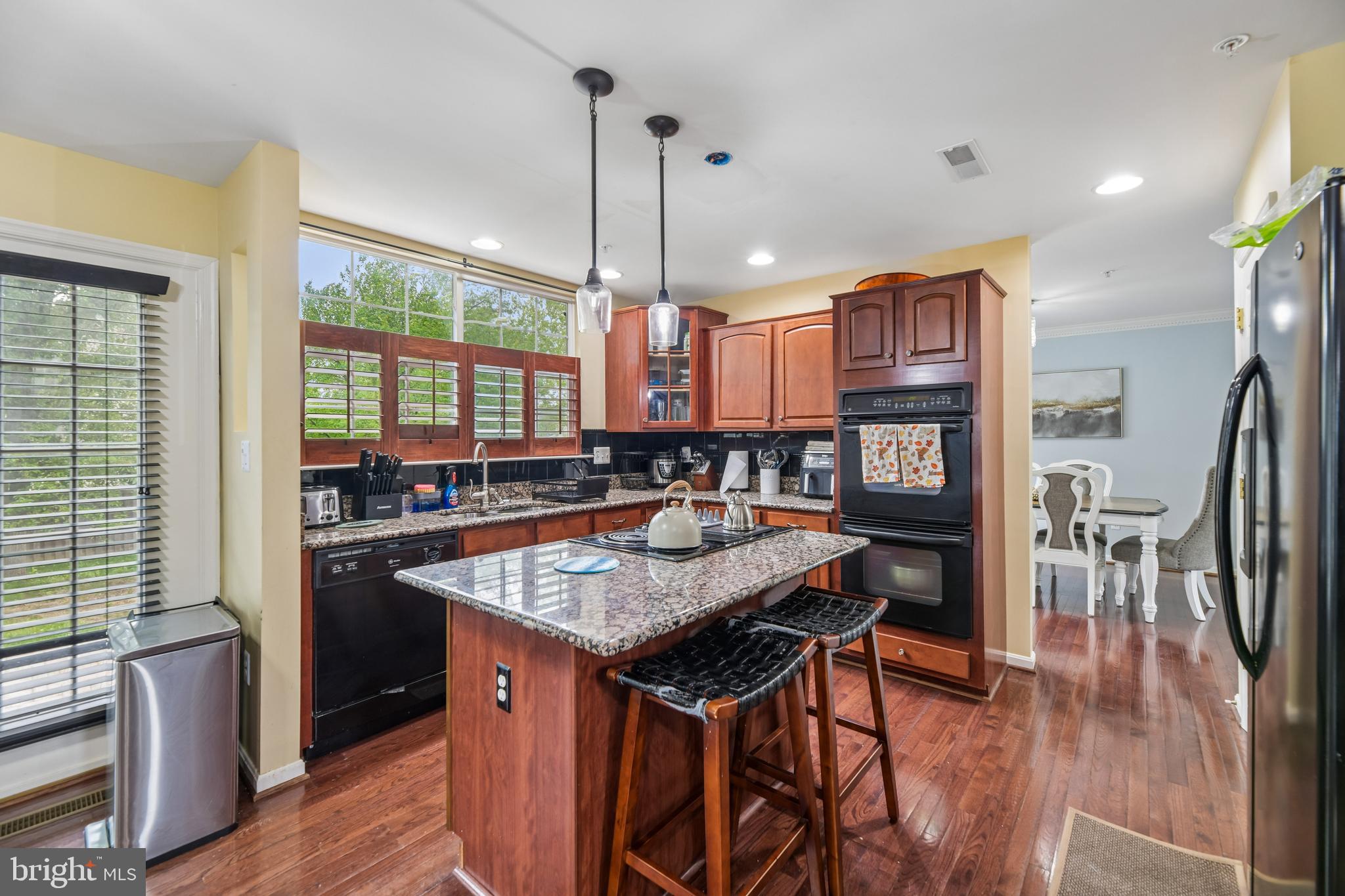 COVINGTON - Residential