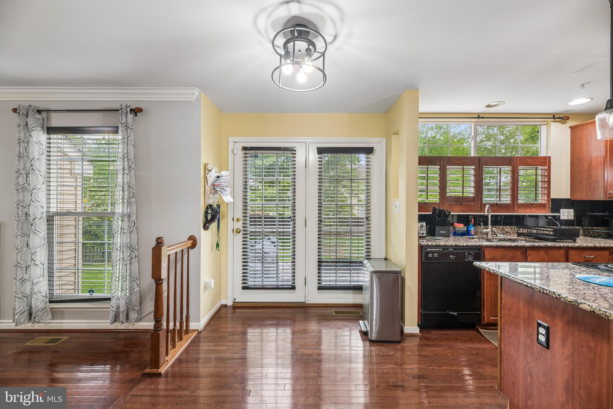 COVINGTON - Residential