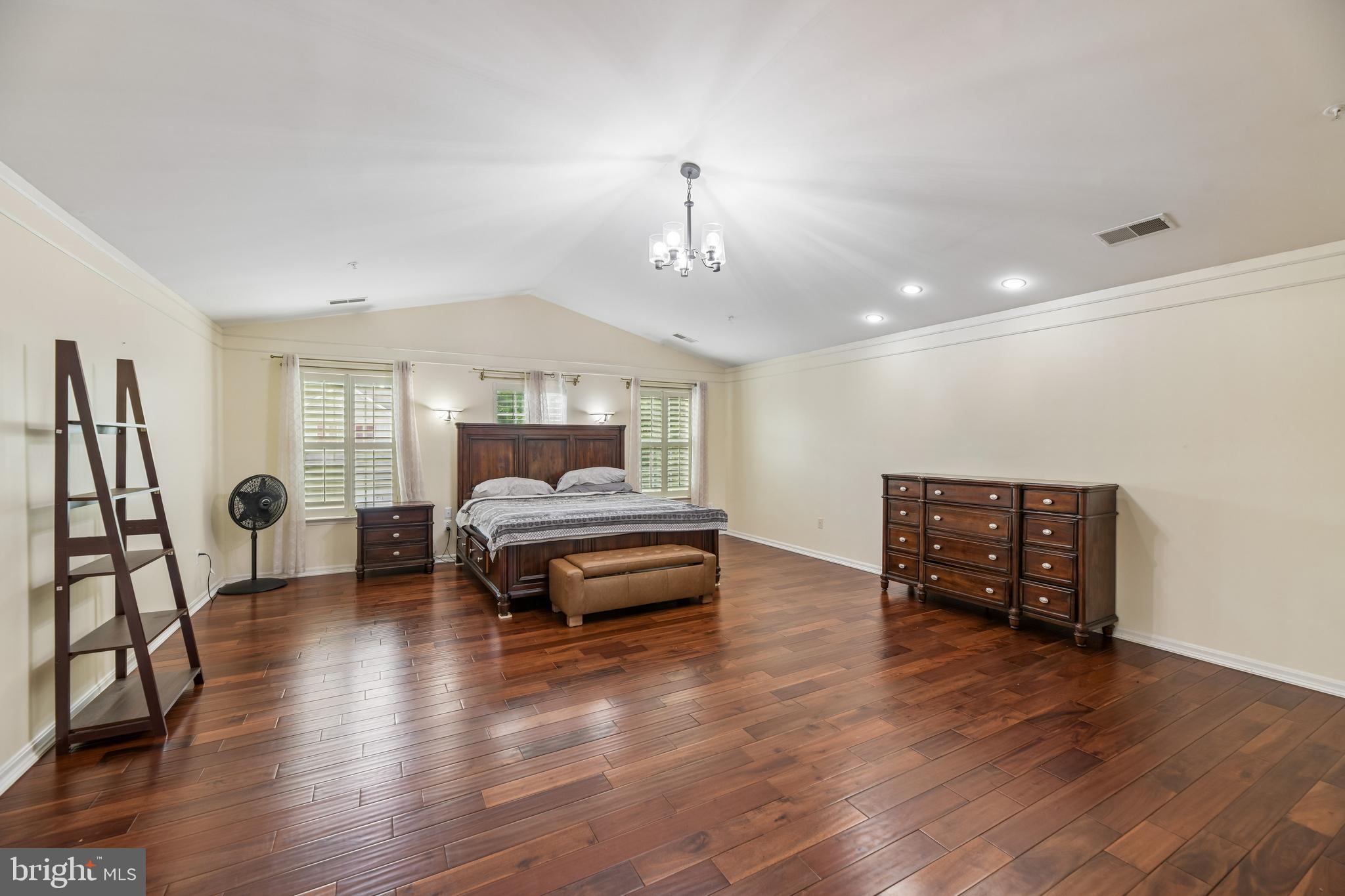 COVINGTON - Residential