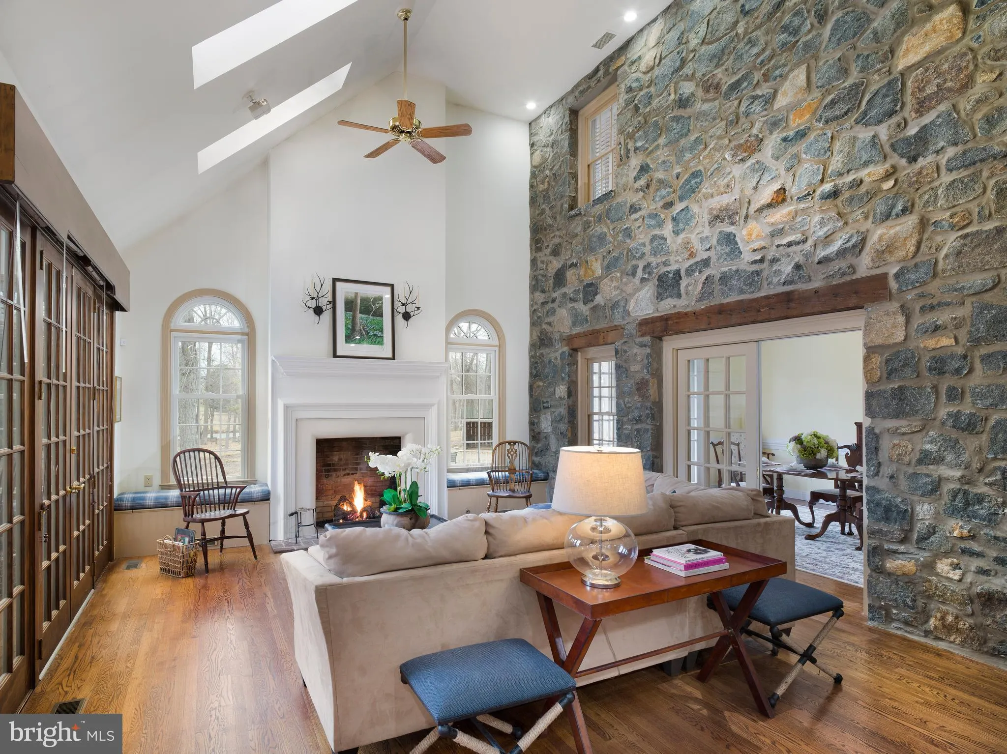 Malvern, Pennsylvania 19355, United States, 4 Bedrooms Bedrooms, ,4 BathroomsBathrooms,Residential,Contingent,85625