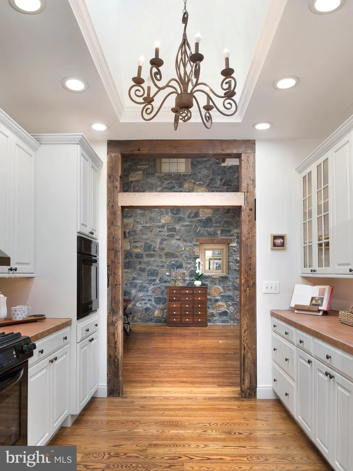 Malvern, Pennsylvania 19355, United States, 4 Bedrooms Bedrooms, ,4 BathroomsBathrooms,Residential,Contingent,85625