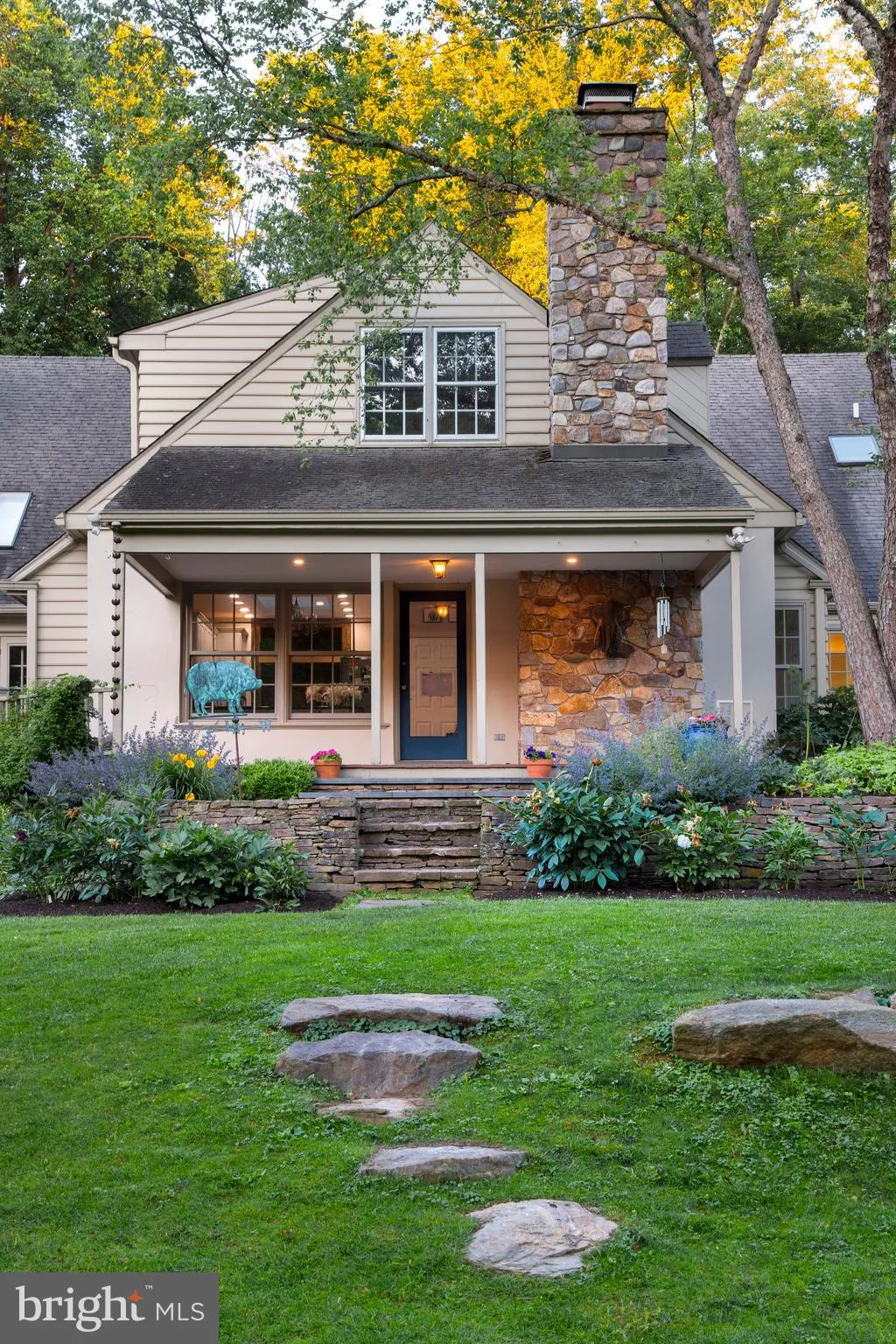 Malvern, Pennsylvania 19355, United States, 4 Bedrooms Bedrooms, ,4 BathroomsBathrooms,Residential,Contingent,85625