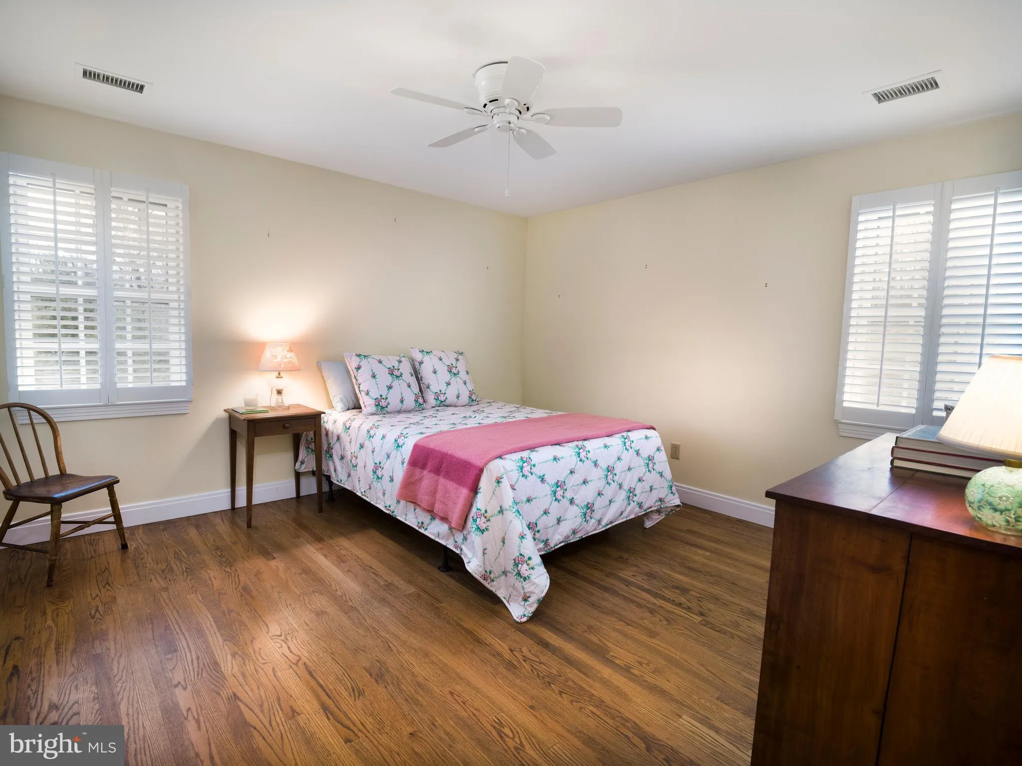 Malvern, Pennsylvania 19355, United States, 4 Bedrooms Bedrooms, ,4 BathroomsBathrooms,Residential,Contingent,85625