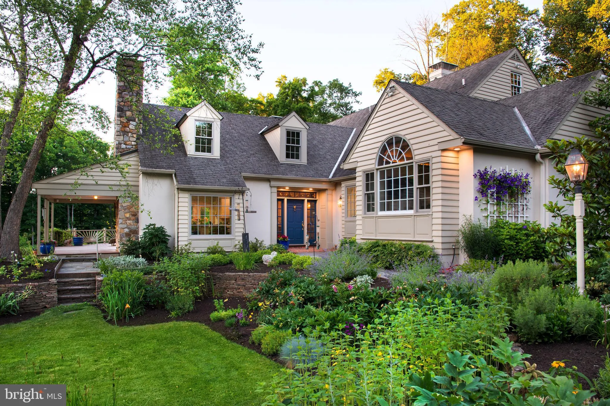 Malvern, Pennsylvania 19355, United States, 4 Bedrooms Bedrooms, ,4 BathroomsBathrooms,Residential,Contingent,85625