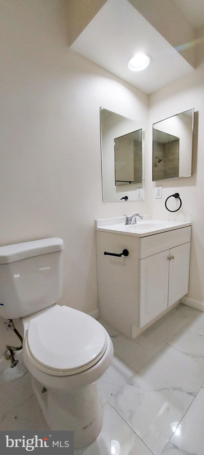 SILVER SPRING CNTRY CLUB - Residential Lease