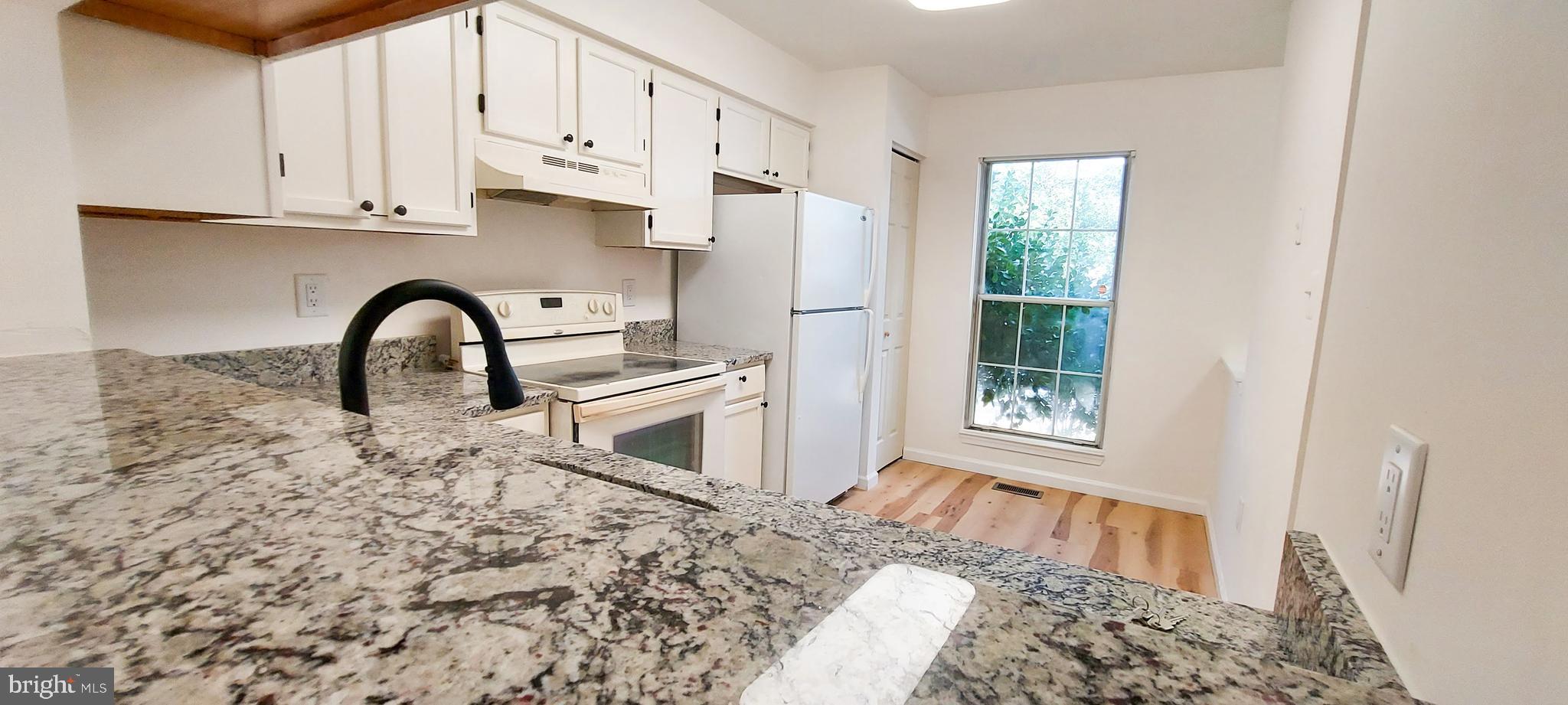 14303 BEAKER COURT
