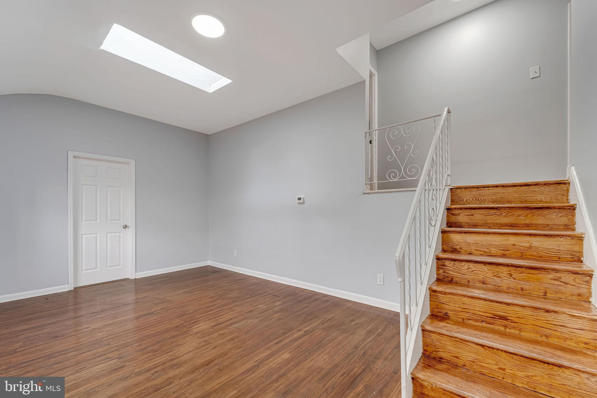 2405 N CUTHBERT DRIVE