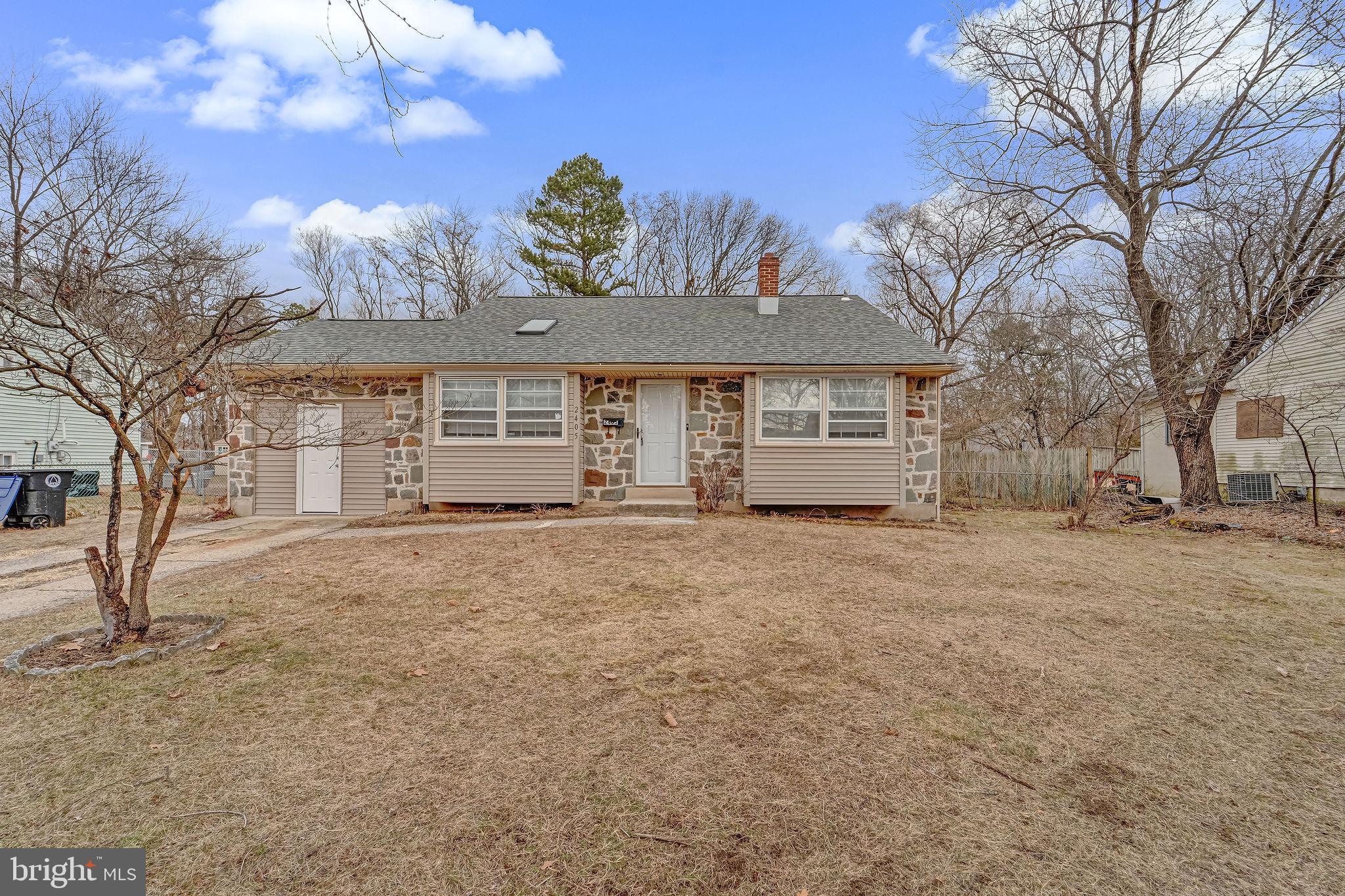 2405 N CUTHBERT DRIVE