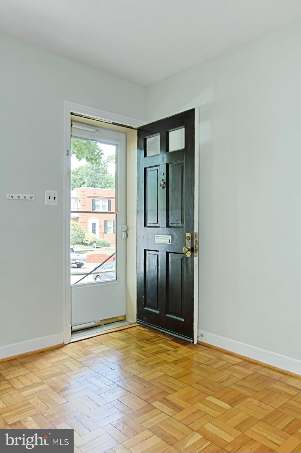 ARLINGTON VILLAGE - Residential