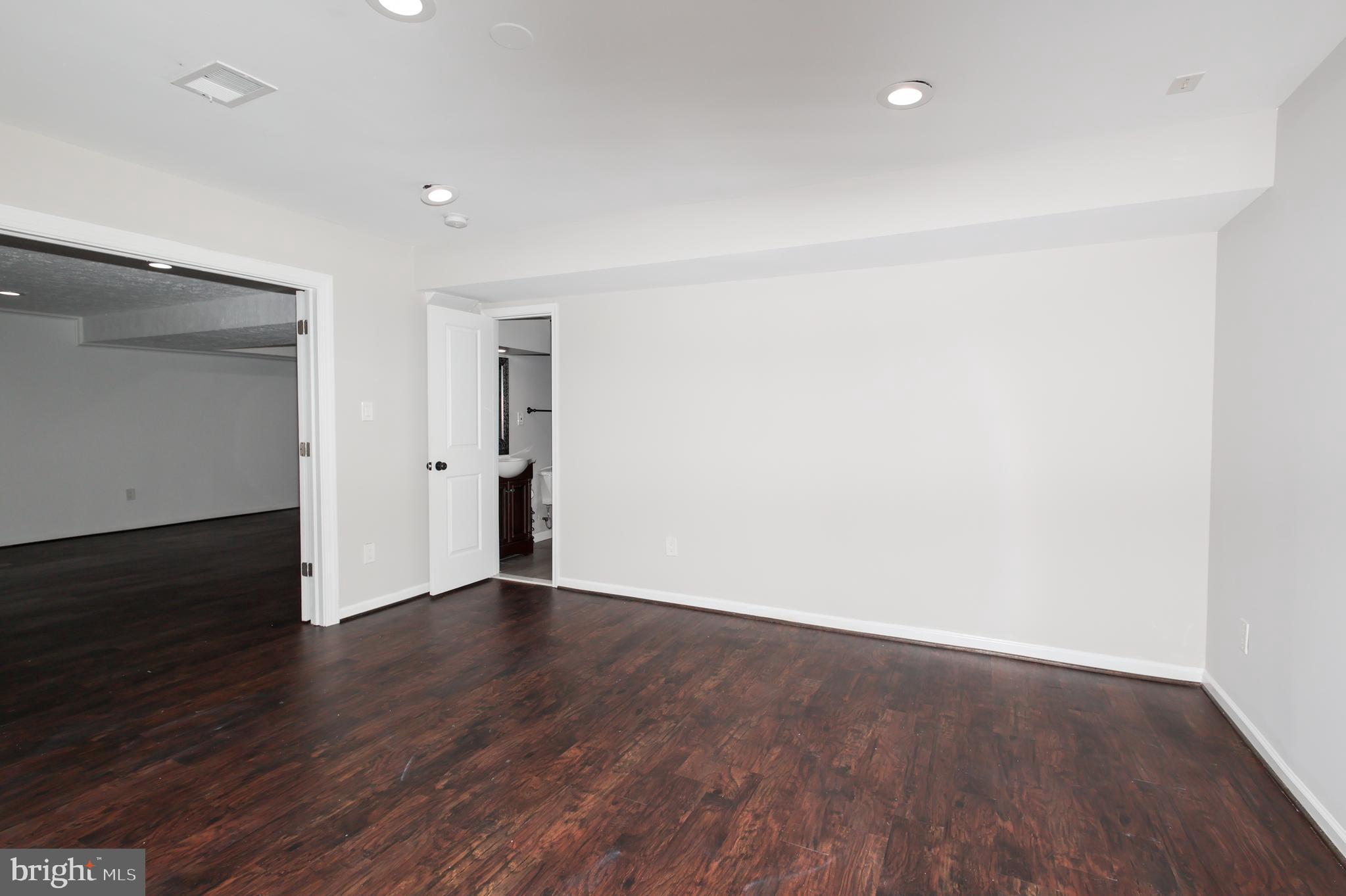 TIMBERLAKE ESTATES SOUTH - Residential