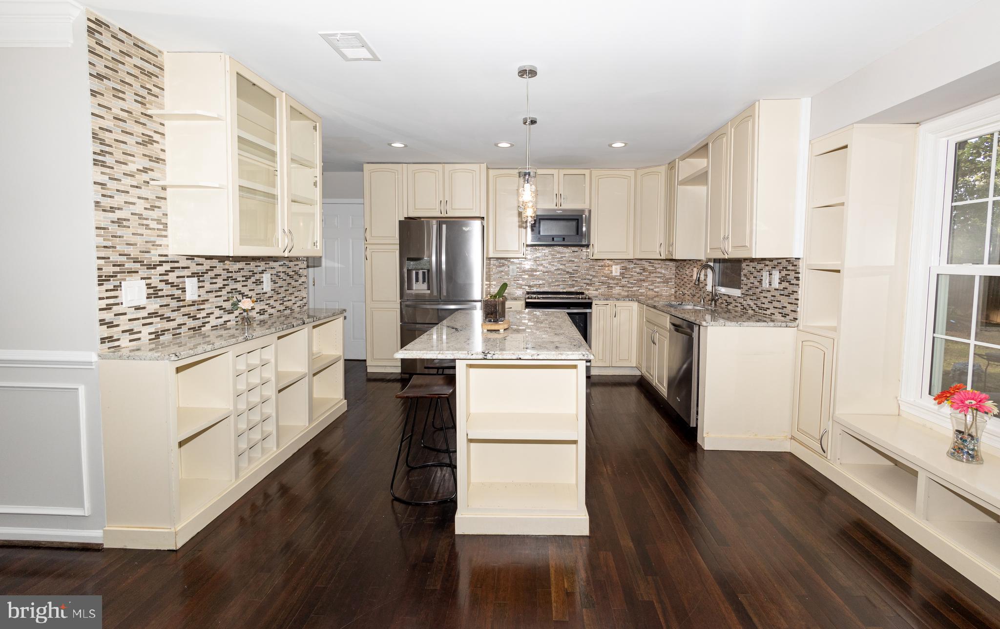 TIMBERLAKE ESTATES SOUTH - Residential