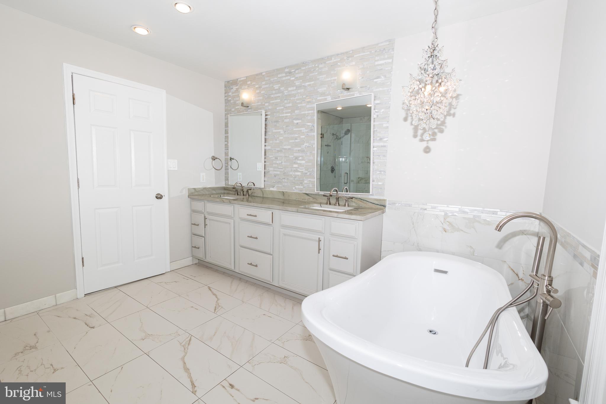 TIMBERLAKE ESTATES SOUTH - Residential