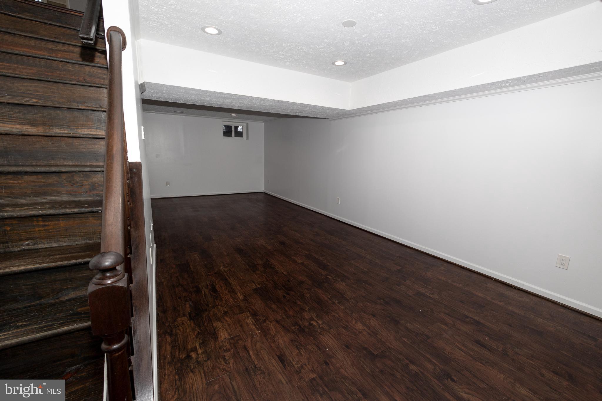 TIMBERLAKE ESTATES SOUTH - Residential