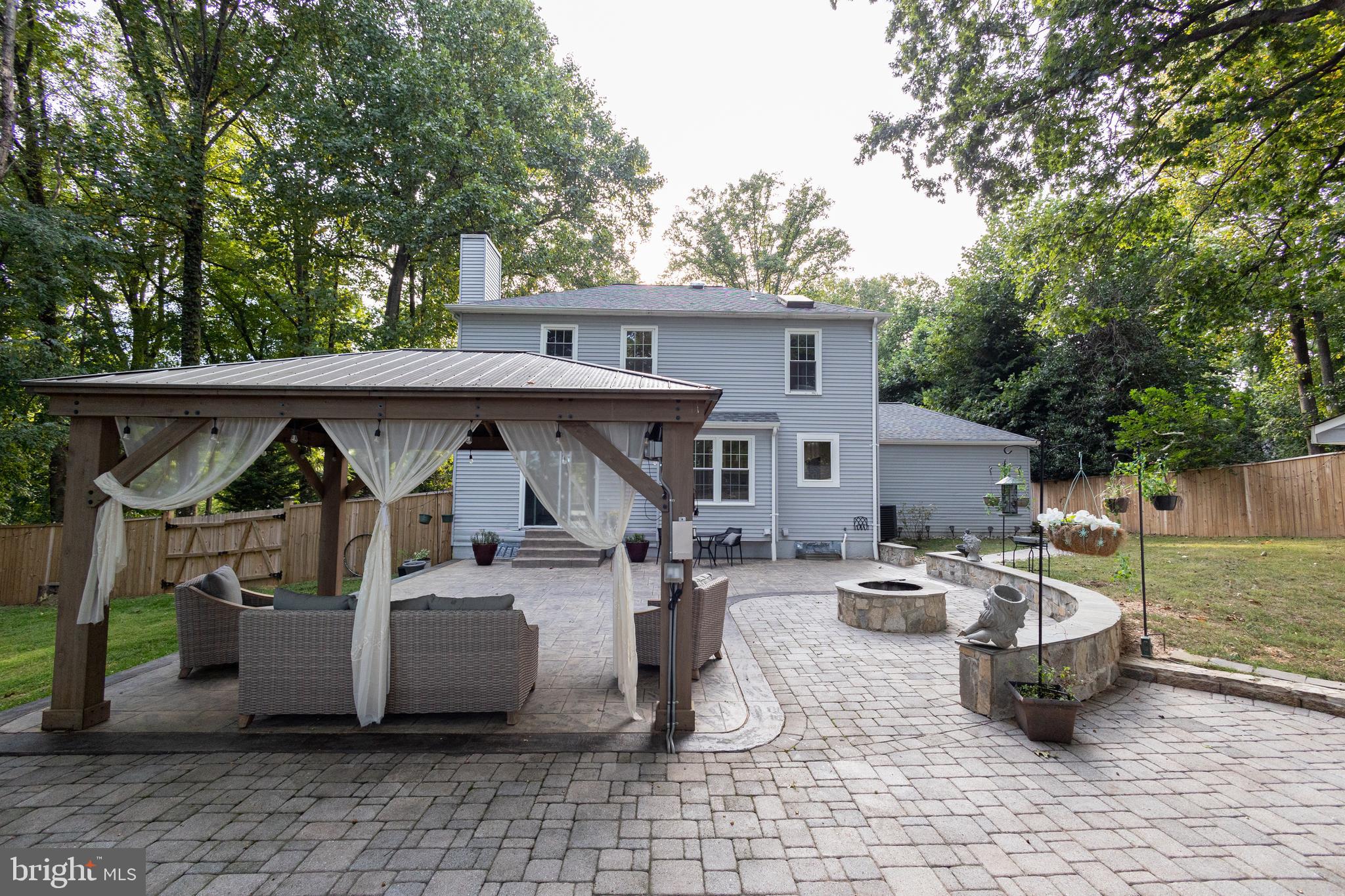 TIMBERLAKE ESTATES SOUTH - Residential