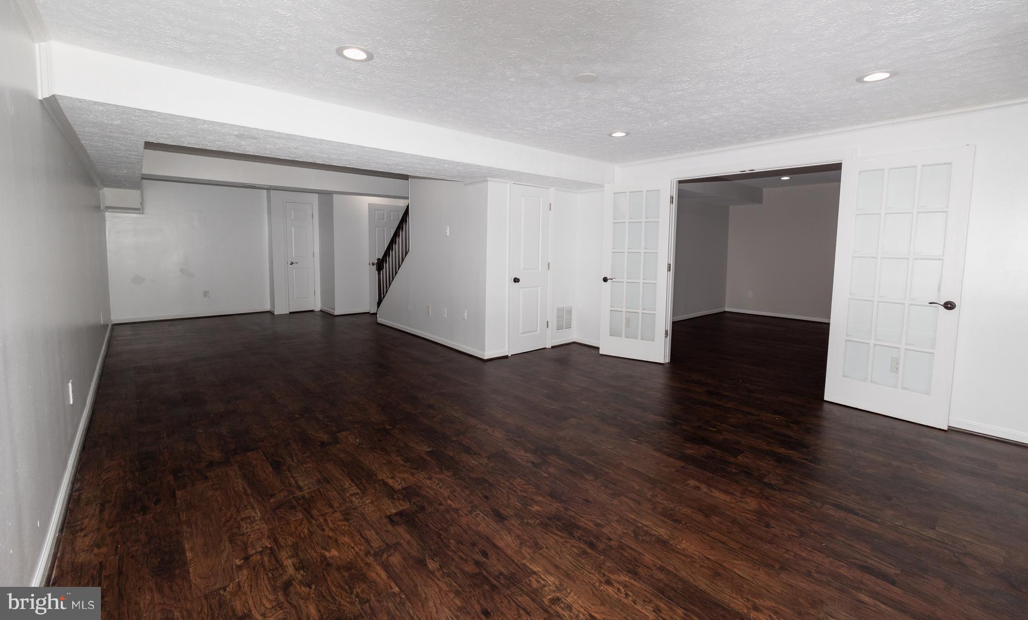 TIMBERLAKE ESTATES SOUTH - Residential