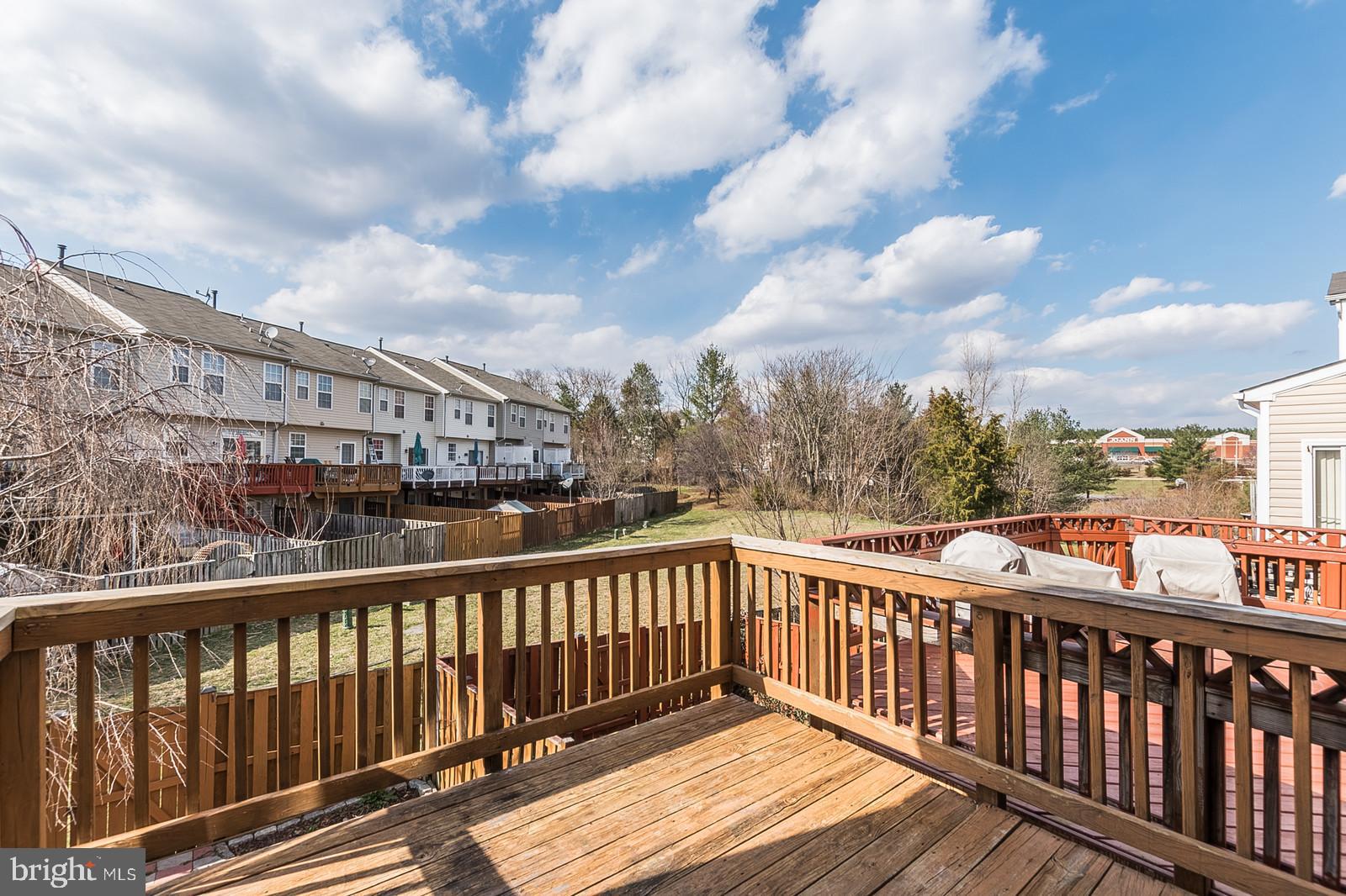 SYCAMORE HILL - Residential