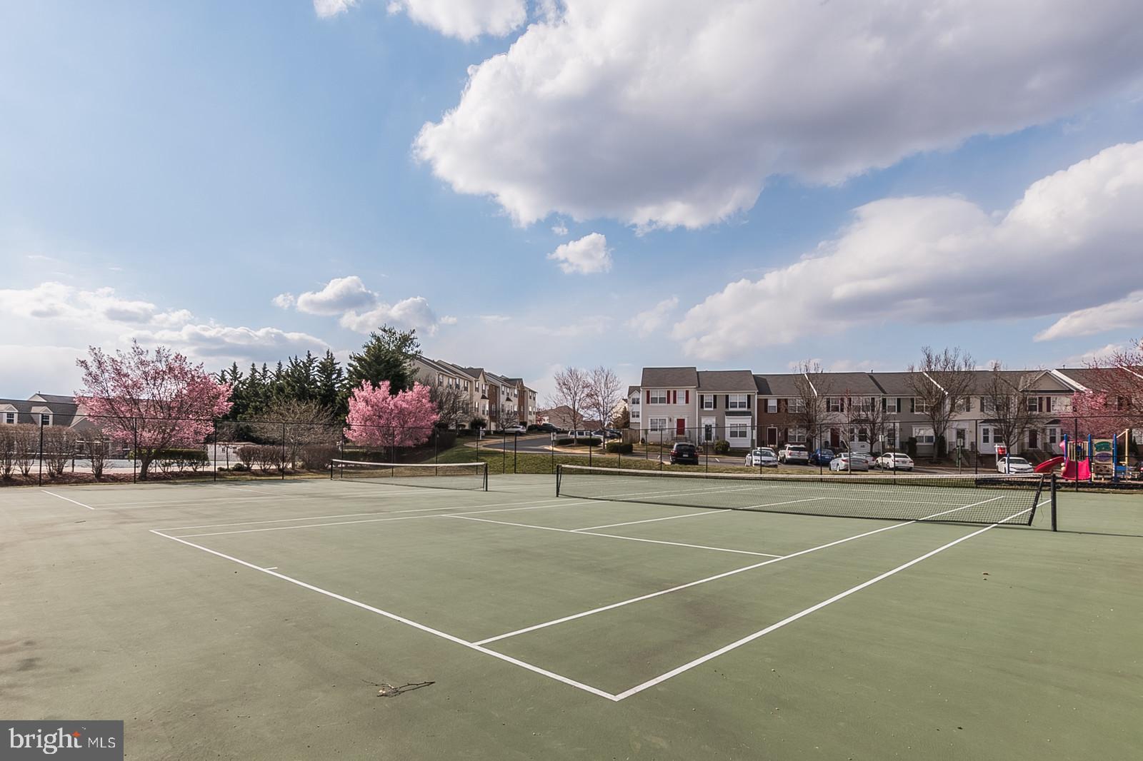 SYCAMORE HILL - Residential