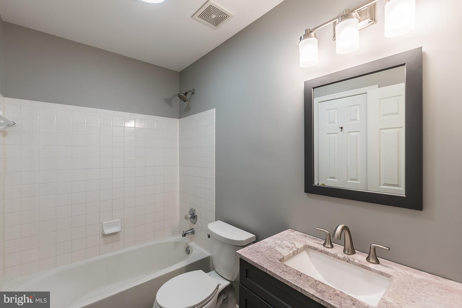 SYCAMORE HILL - Residential