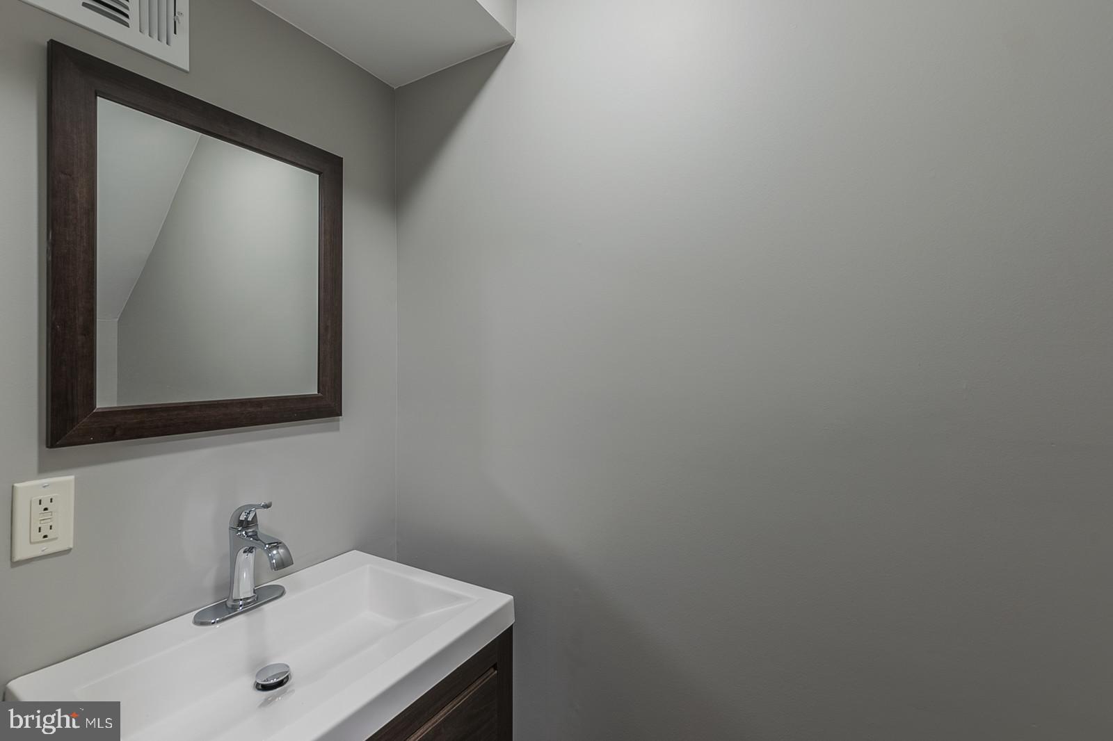 SYCAMORE HILL - Residential