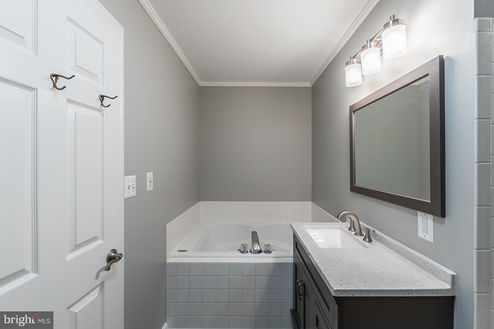 SYCAMORE HILL - Residential