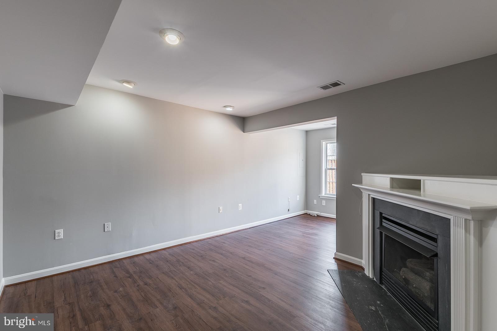 SYCAMORE HILL - Residential