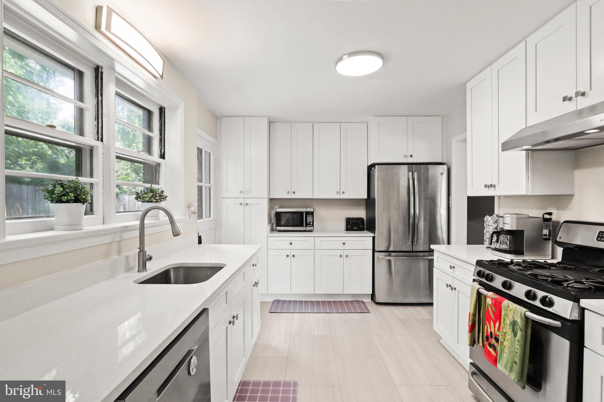 NEW ALEXANDRIA - Residential