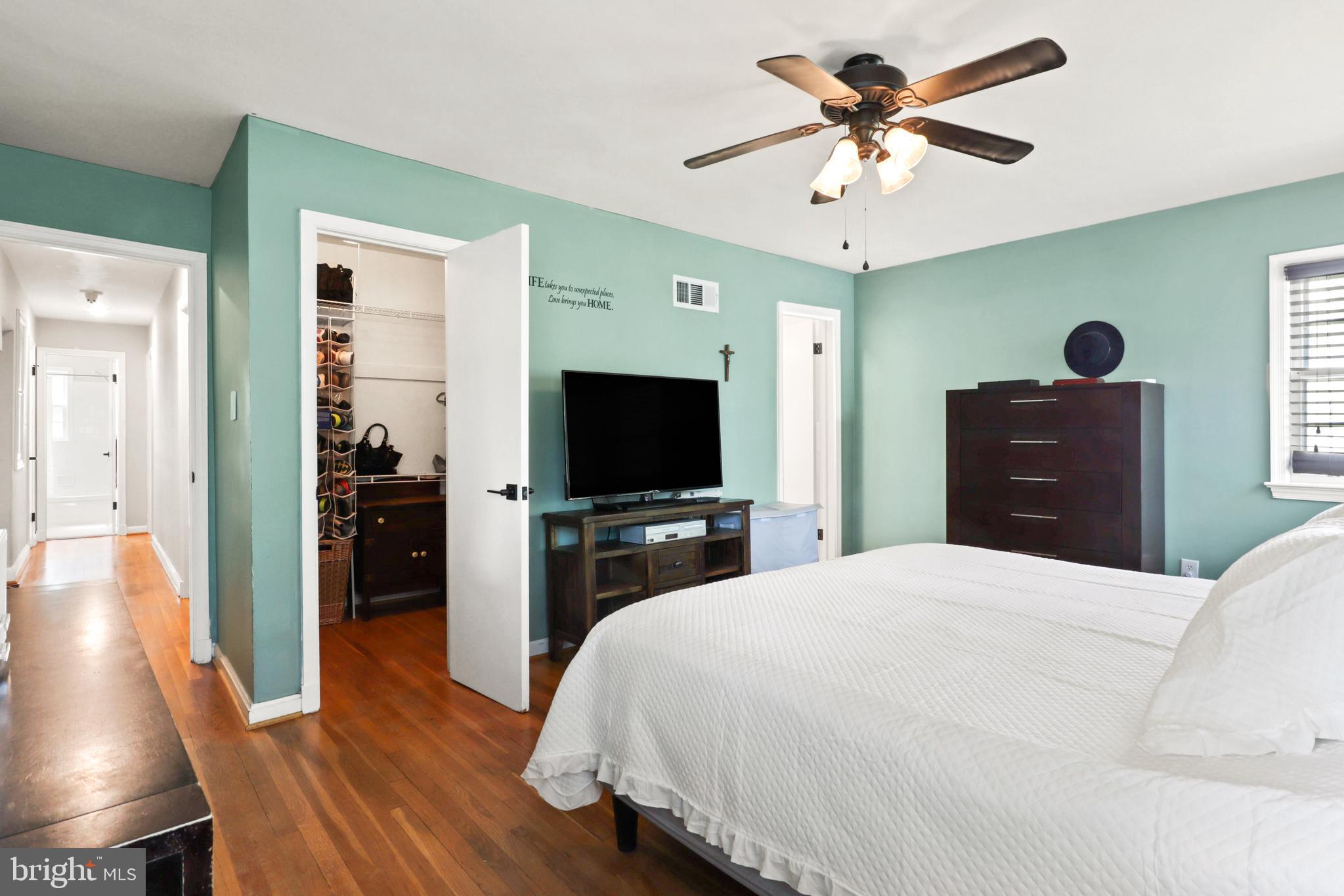 NEW ALEXANDRIA - Residential