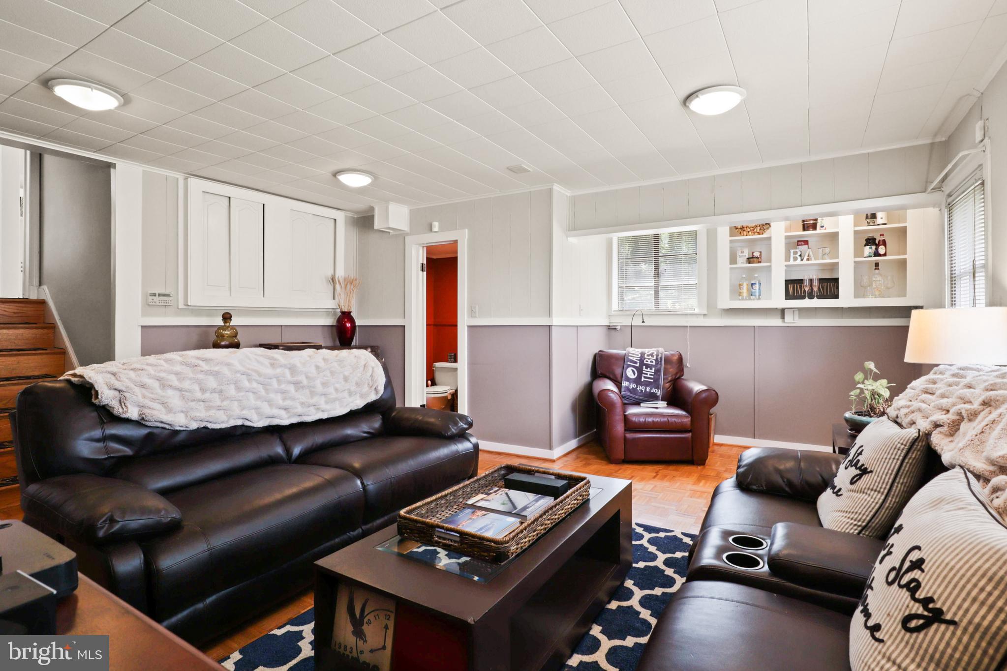 NEW ALEXANDRIA - Residential