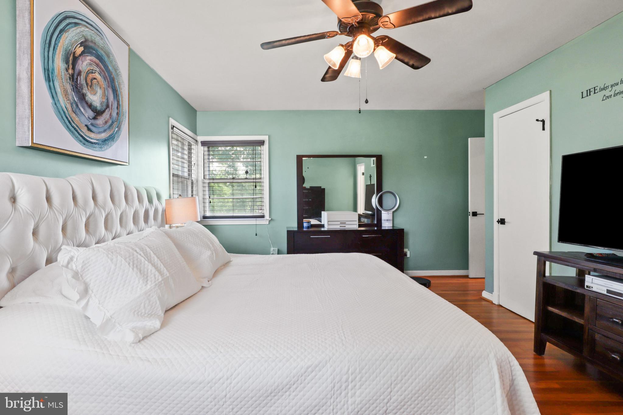 NEW ALEXANDRIA - Residential