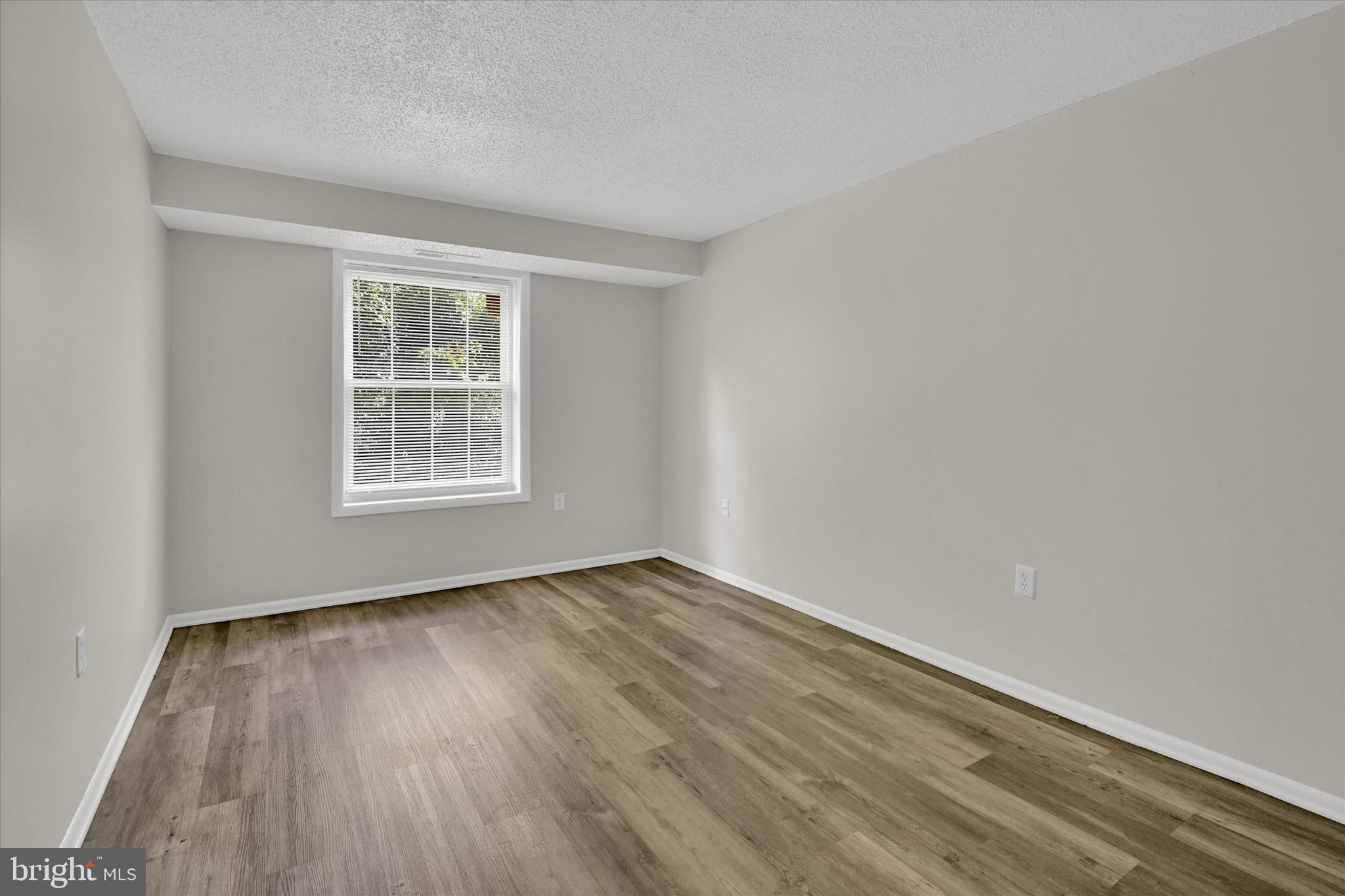 SWANN HILL CONDOMINIUMS - Residential