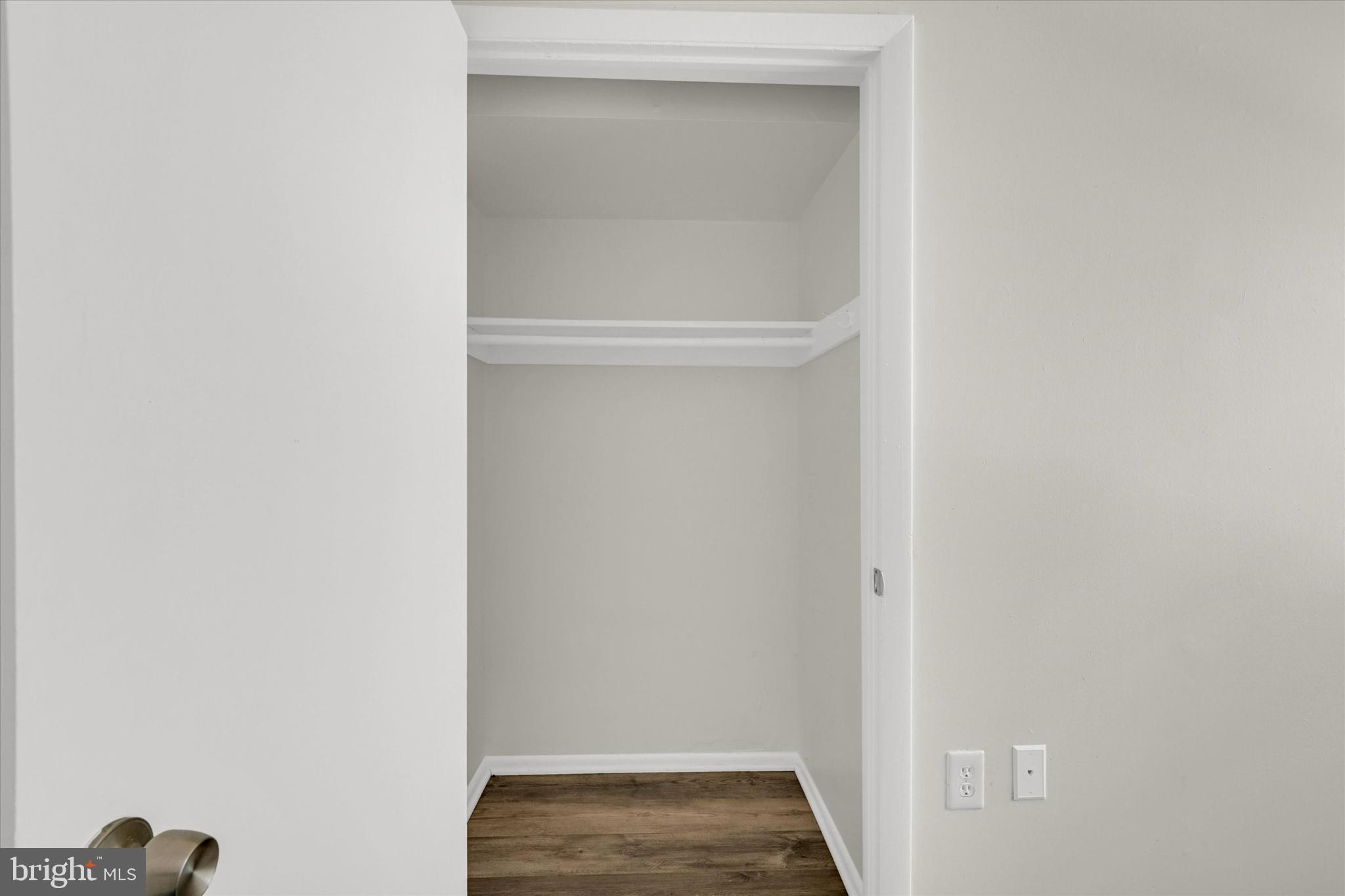 SWANN HILL CONDOMINIUMS - Residential