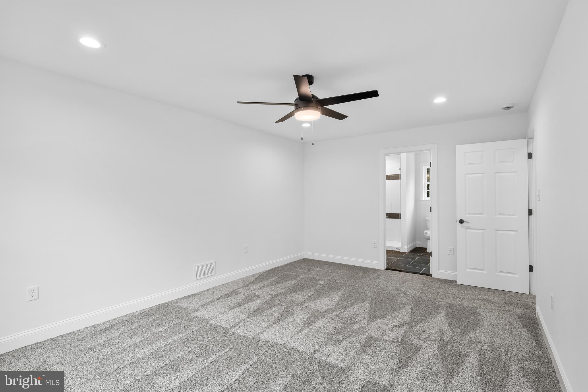 TOWAMENSING TRAILS - Residential