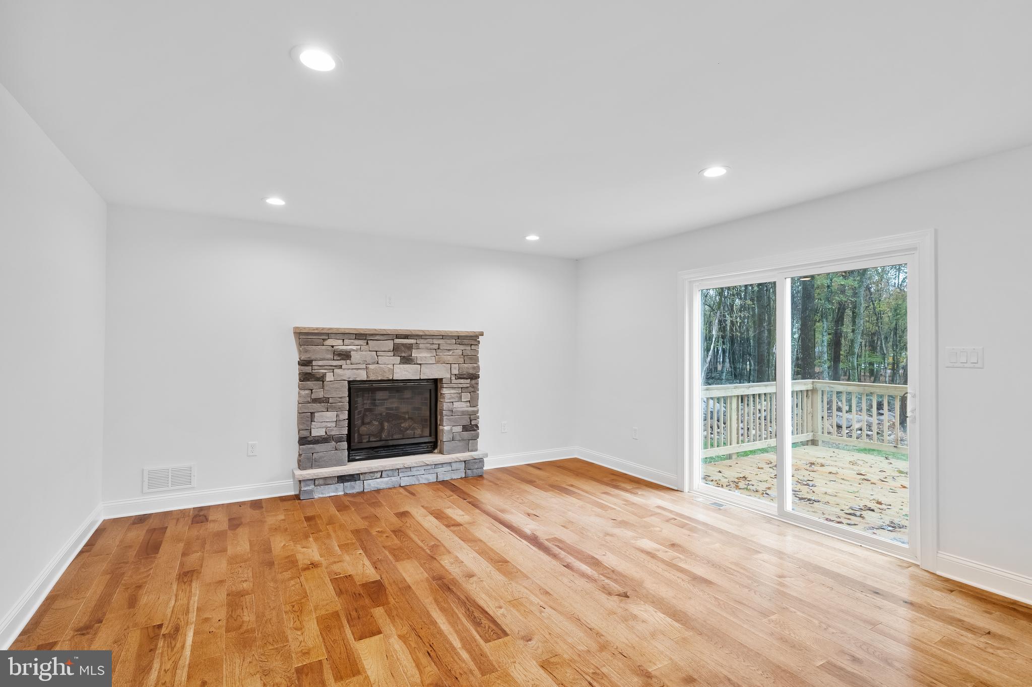 TOWAMENSING TRAILS - Residential