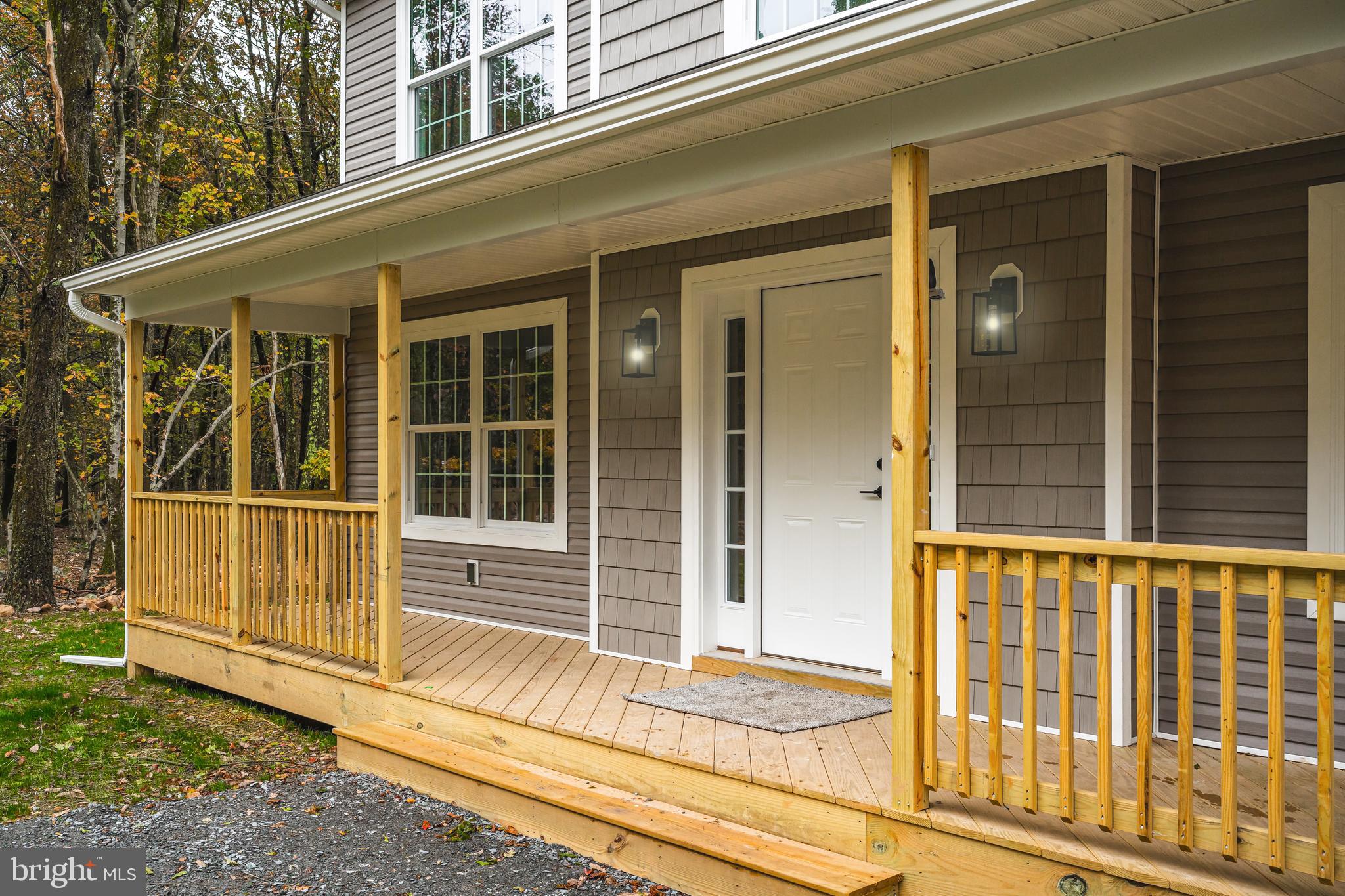 TOWAMENSING TRAILS - Residential