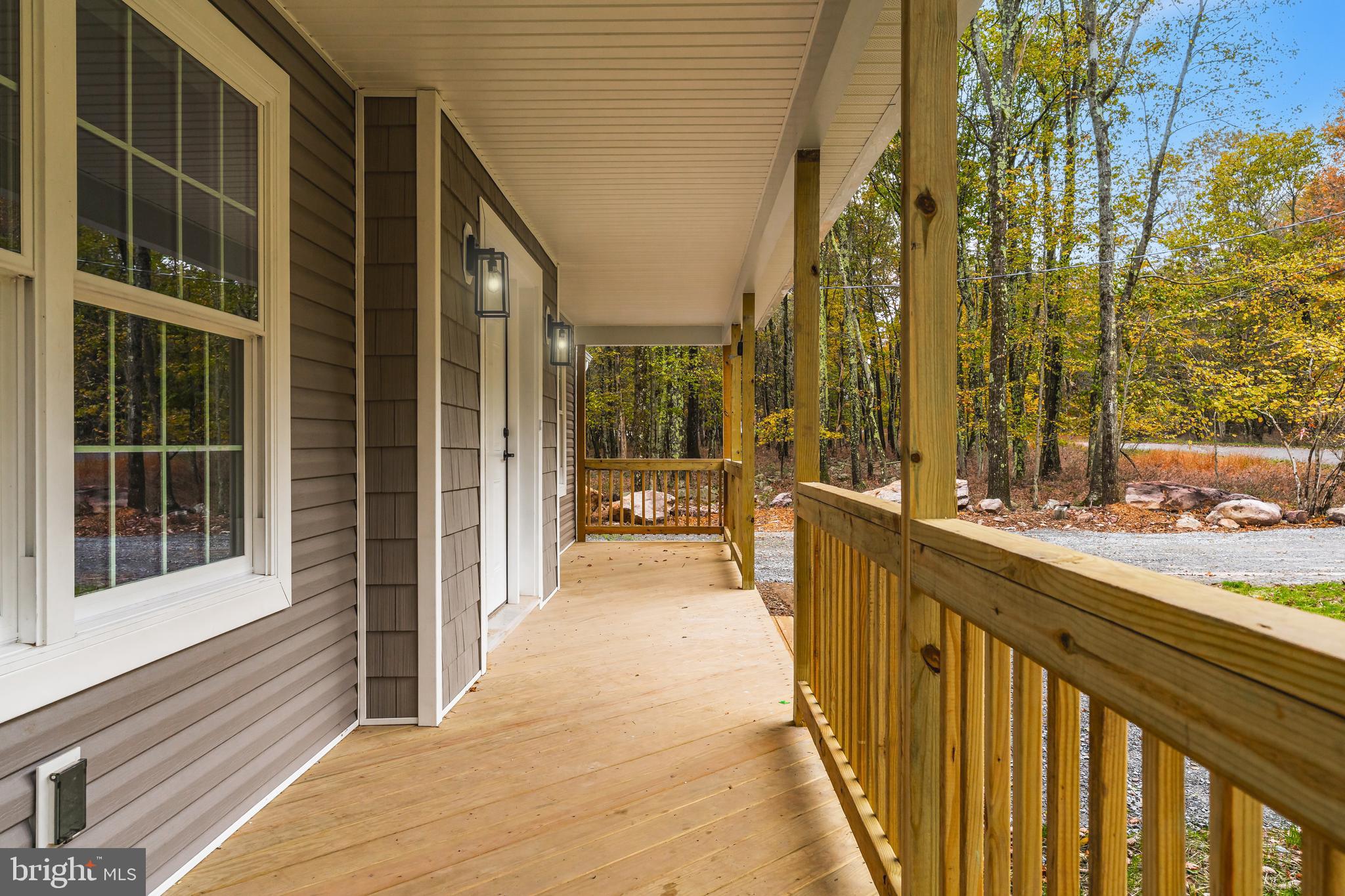 TOWAMENSING TRAILS - Residential