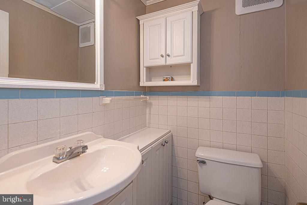 OCEANBAY CITY - Residential Income