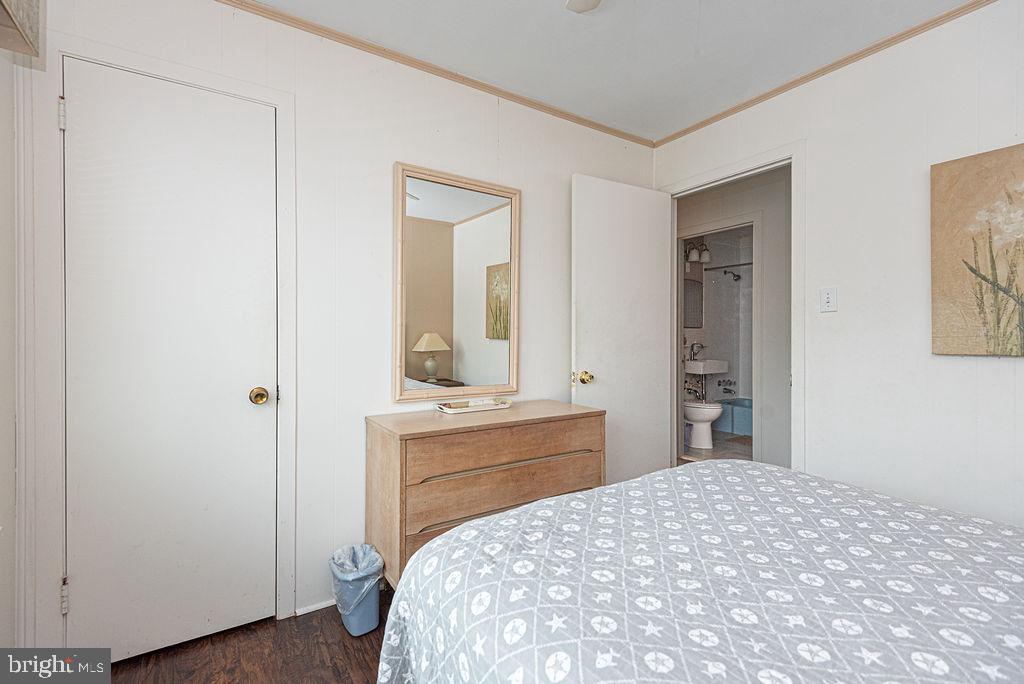 OCEANBAY CITY - Residential Income