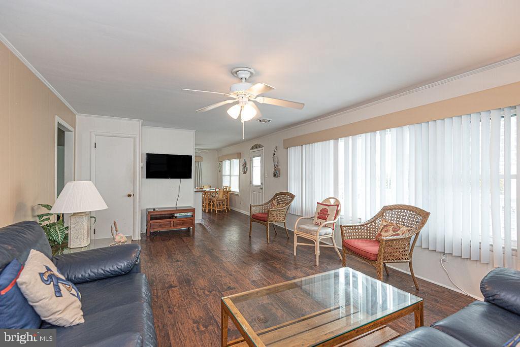 OCEANBAY CITY - Residential Income