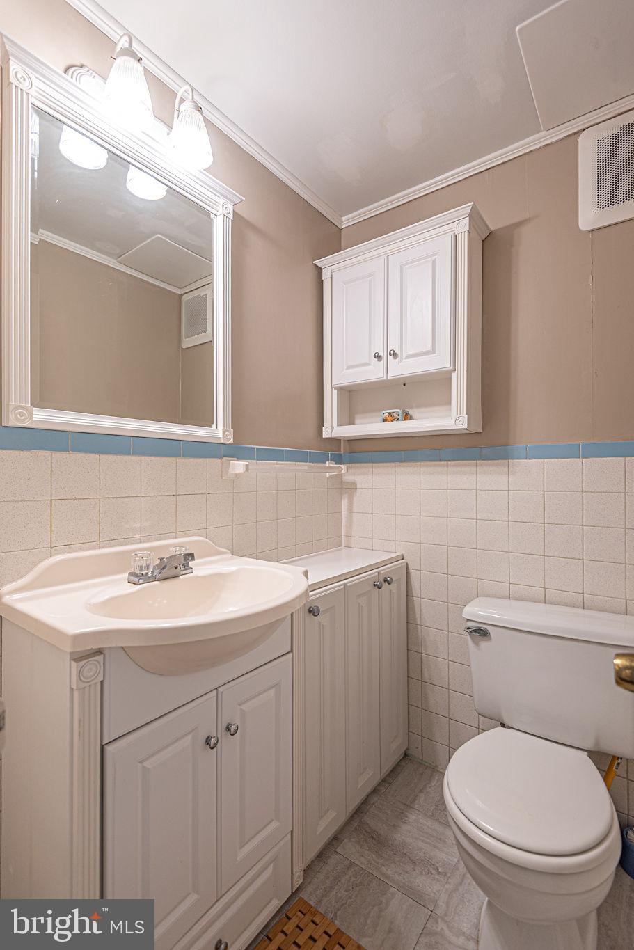 OCEANBAY CITY - Residential Income