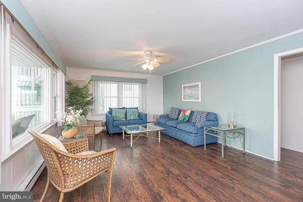 OCEANBAY CITY - Residential Income