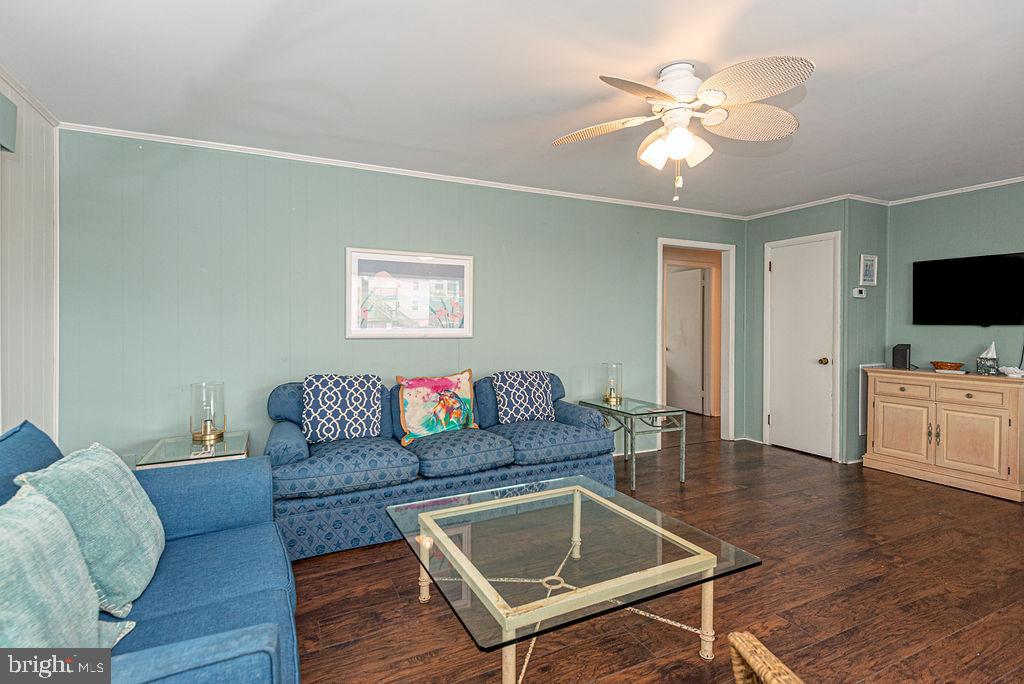 OCEANBAY CITY - Residential Income