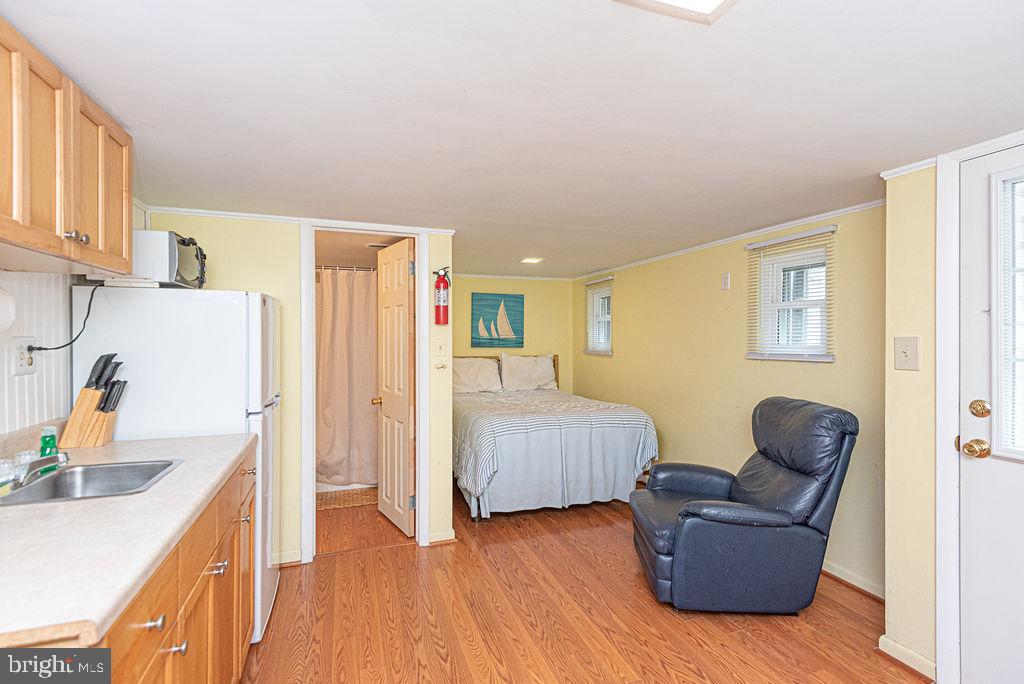 OCEANBAY CITY - Residential Income