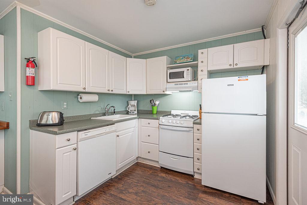 OCEANBAY CITY - Residential Income