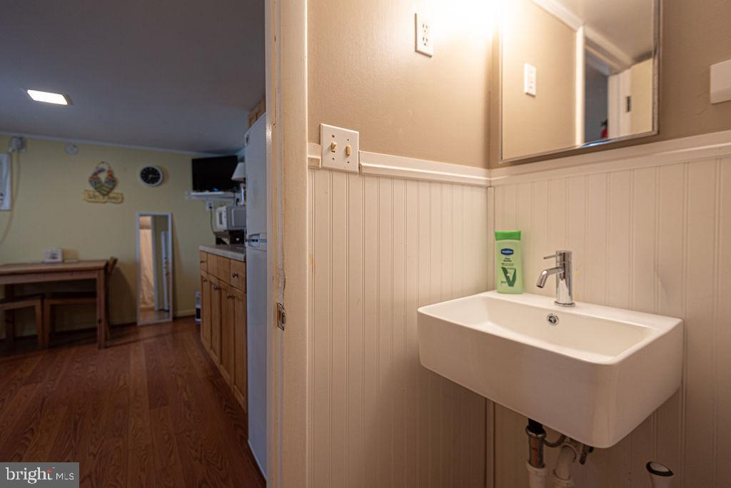 OCEANBAY CITY - Residential Income