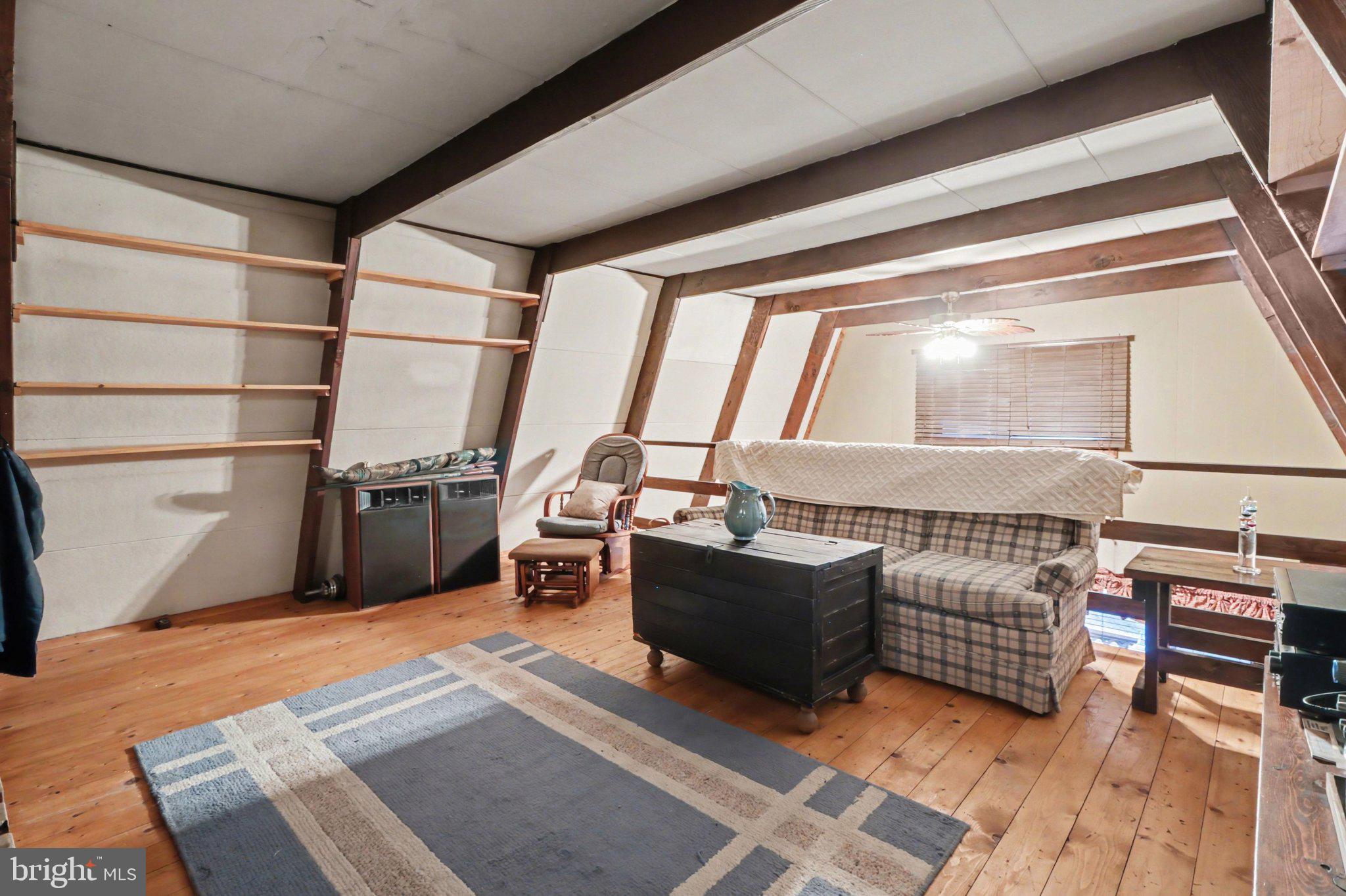 LAKE WARREN ESTATES - Residential