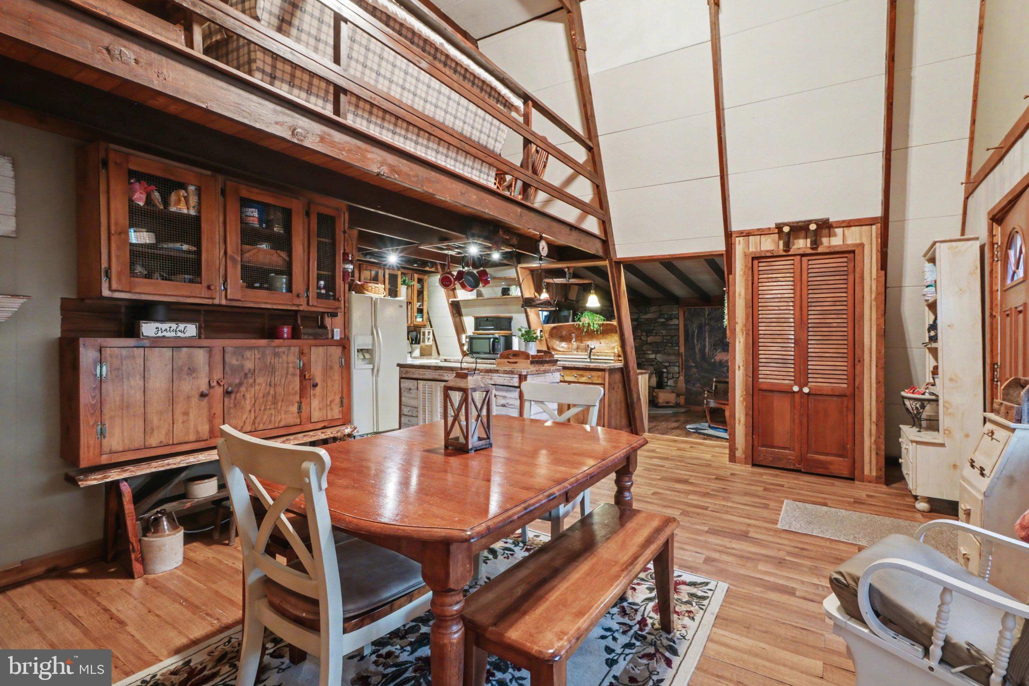 LAKE WARREN ESTATES - Residential