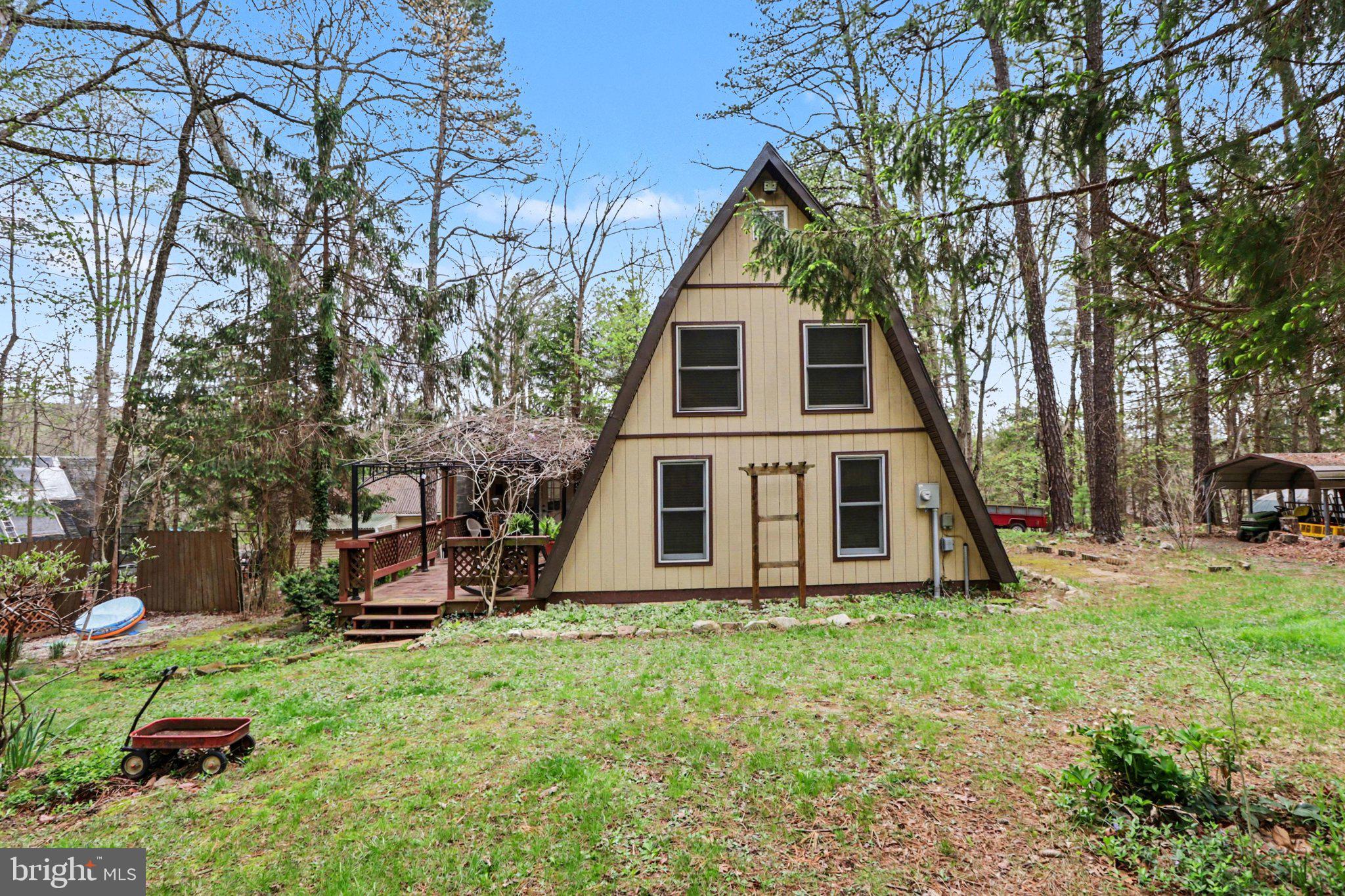 LAKE WARREN ESTATES - Residential