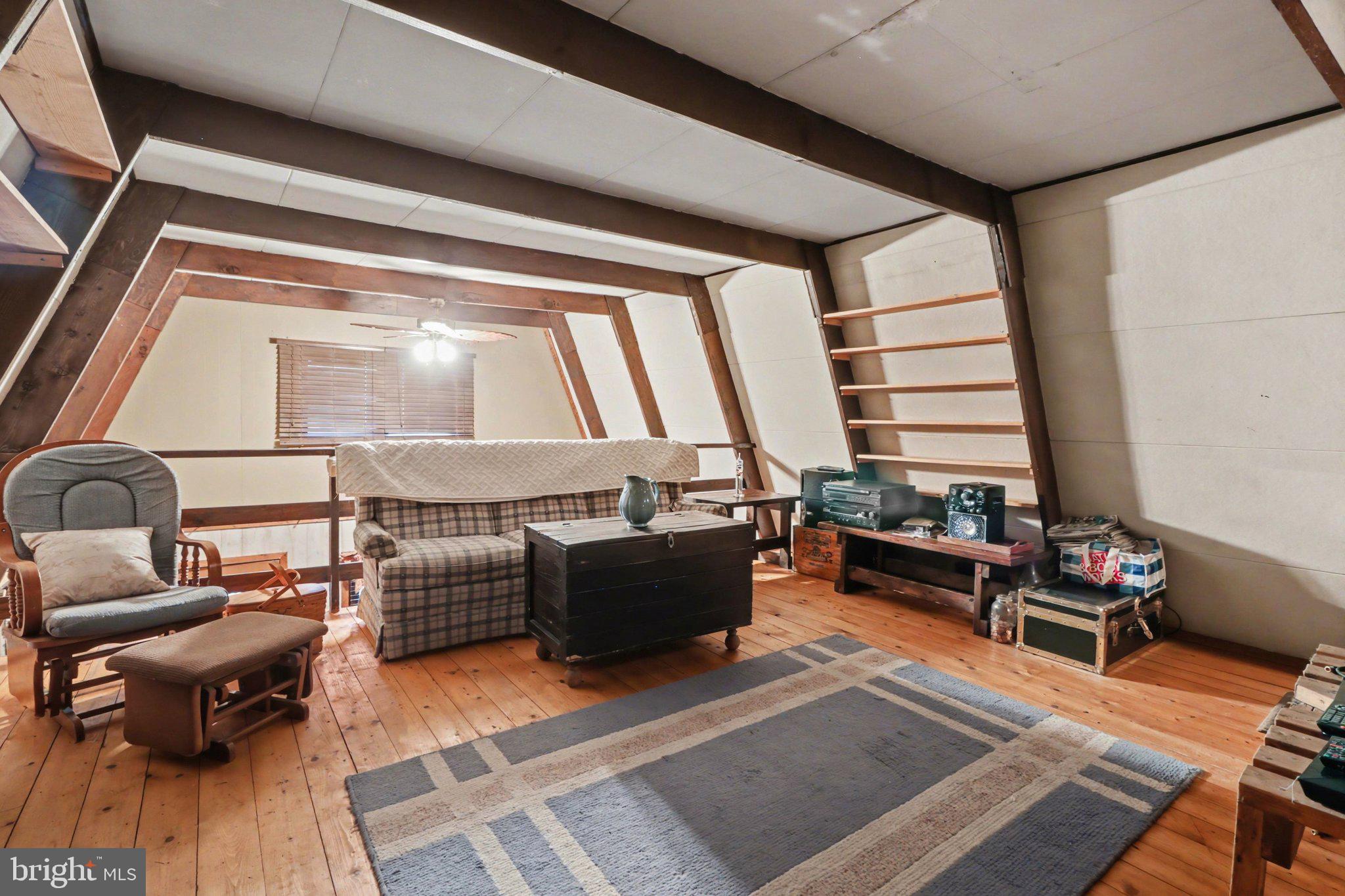 LAKE WARREN ESTATES - Residential